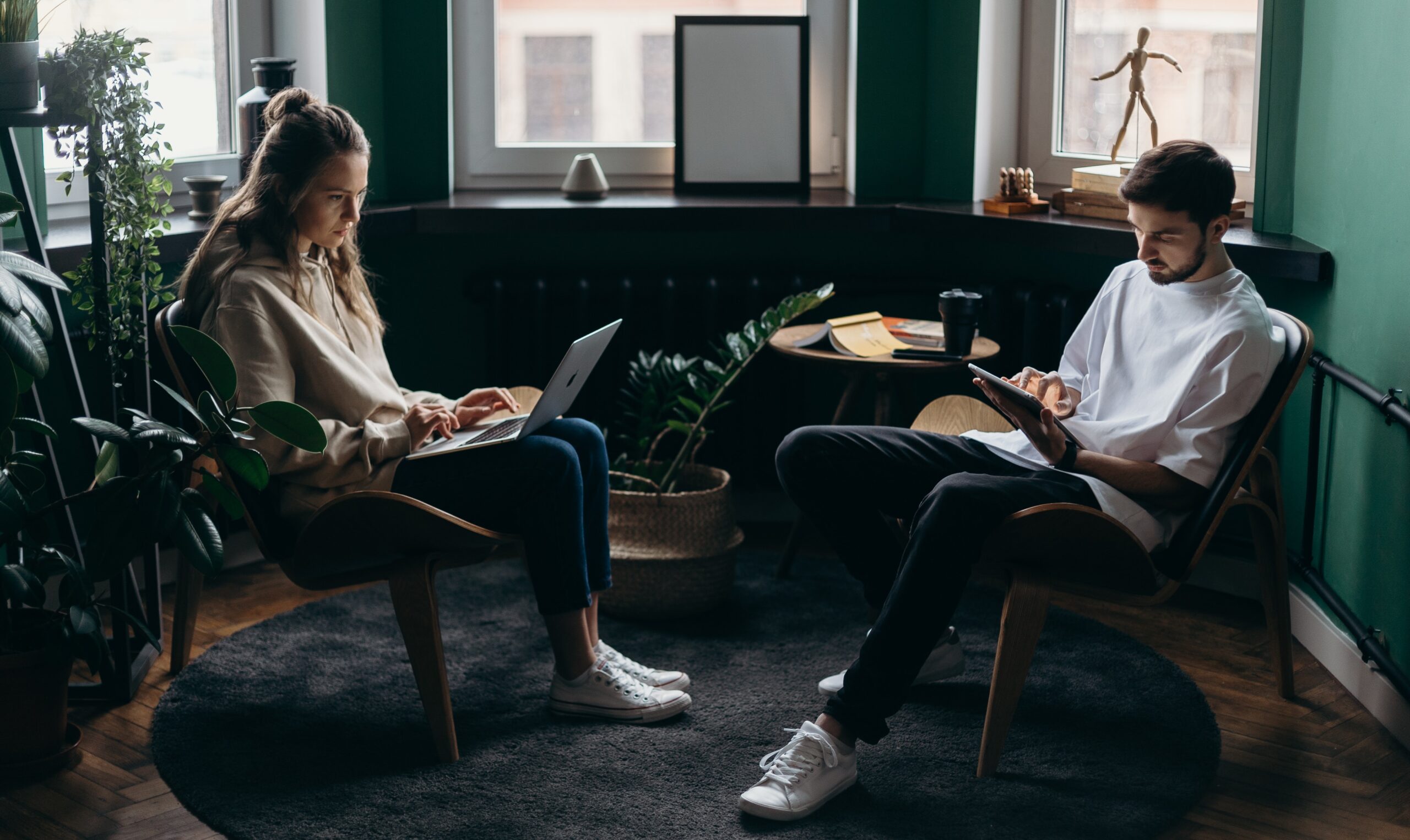 2 People Working Together While Using Productivity Apps